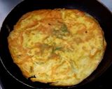 รูปขั้นตอนการทำที่ 5 ของ ซูชิข้าวผัดน้ำพริกไข่ชะอม