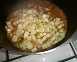 Foto del paso 2 de la receta: Guiso de fideos con lo que tengo en casa!