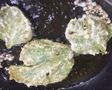 Foto langkah ke 3 dari resep Keripik Bayam awet kriuk & renyahnya.