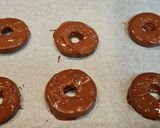 Foto del paso 7 de la receta: Aros de chocolate blanco y chocolate con leche