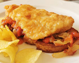 Foto del paso 5 de la receta: Tostada de Merluza rebozada con Piperrada