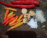 Foto langkah ke 1 dari resep Sambal Kemiri.