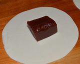 Foto del paso 2 de la receta: Cuadraditos de hojaldre y membrillo