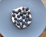 Foto del paso 3 de la receta: Tortitas de cacao con yogur y arándanos