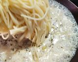 Foto langkah ke 4 dari resep Spaghetti Alfredo.