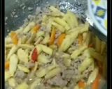 Foto langkah ke 5 dari resep Putren cah daging cincang.