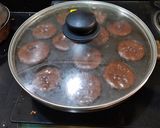 A picture of step 4 of Hershey's Chocolate & Cocoa Mini Cake.