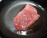 Foto del paso 3 de la receta: Añejo de ternera en salsa Española