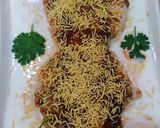A picture of step 5 of Semolina chatpata dahi bhalla.