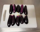 A picture of step 1 of Japanese Simmered Eggplant.