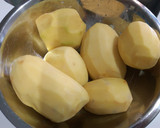 Foto del paso 5 de la receta: Patatas guisadas con costillas y setas en la Magefesa