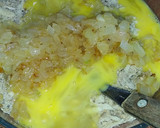 Foto del paso 3 de la receta: Pan de cebolla y semillas (sin harina)