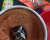 A picture of step 2 of Bourbon biscuit cake.