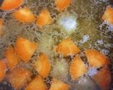Foto langkah ke 1 dari resep Sop Bakso Sosis Sayur.