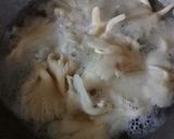 Foto langkah ke 2 dari resep Jamur Pedas Manis.