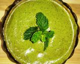 A picture of step 2 of Hariyali chutney.