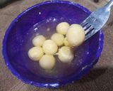 Foto langkah ke 3 dari resep Cheese Strawberry Thumbprint Cookies.