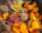 Foto del paso 2 de la receta Carne estofada con calabaza