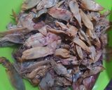 Foto langkah ke 1 dari resep Cumi Asin Kecap.