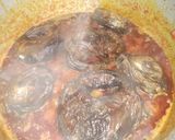 A picture of step 3 of Dried fish palm oil stew.