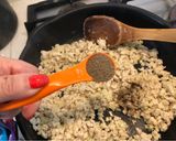 Foto del paso 4 de la receta: Caracoles con pavo a la pimienta y aceitunas