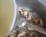 A picture of step 3 of Thai Soup.