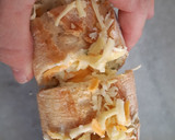 Foto del paso 5 de la receta: Pan de ajo con queso. Delicioso y crujiente