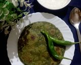 A picture of step 5 of Bathua parotha.