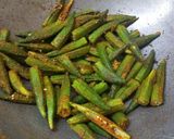 A picture of step 5 of Bharwa Bhindi.