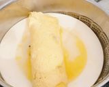 Hình bước làm 4 của món Trứng cuộn giò sống hấp
