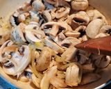Foto langkah ke 4 dari resep Mushroom Galette (GF).