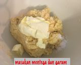 Foto langkah ke 3 dari resep Roti Unyil isi sosis.