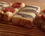 Foto del paso 3 de la receta: Tostas de chorizo picante y anchoas con leche condensada 🍞🐖🐟