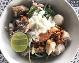 รูปขั้นตอนการทำที่ 8 ของ ก๋วยเตี๋ยวต้มยำสุโขทัย 🍜🌶 #อาหารไทยง่ายๆ