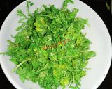 A picture of step 3 of Jowar Roti with Green Garlic.