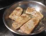 Foto del paso 4 de la receta: Merluza con tomate