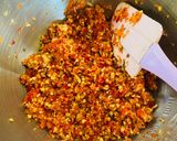 Foto langkah ke 3 dari resep Sambal Teri Mangga Muda.