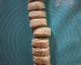 Foto langkah ke 5 dari resep Eggless Cinnamon Rolls.