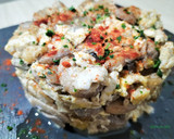Foto del paso 5 de la receta: Revuelto de champiñón con gambas y allioli de bacalao