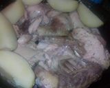 Foto del paso 2 de la receta: Pollo sazonado al horno con papas y tomate