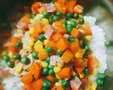 A picture of step 3 of Tuna Salad with Double Sauce Rice.