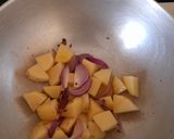 A picture of step 2 of Tangy Potato Curry.