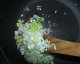 A picture of step 4 of Healthy Kala Chana Soup.