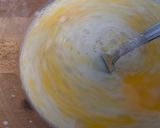 Foto del passaggio 3 della ricetta Ciambelline e bomboloni con lo zucchero