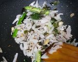 A picture of step 3 of Banana stem nutritious curry.