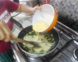 Foto langkah ke 8 dari resep Spinach Mushroom Quiche.