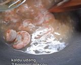 Foto langkah ke 3 dari resep Kwetiau Siram Udang.