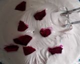 Foto langkah ke 5 dari resep Dragon fruit ice cream.