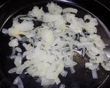 Foto del paso 1 de la receta: Costillitas de cerdo con cebolla papines y aceite de Dende