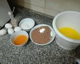 Foto del paso 1 de la receta: Budín de chocolate a la mandarina
